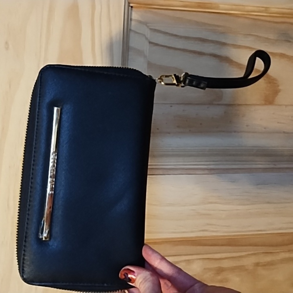 COPY - Black clutch
